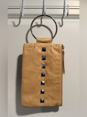 de Groot Soiree Studded Leather O-Ring Wristlet Clutch Tan Nude